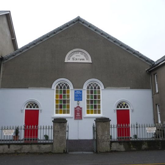 Capel Saron including vestry