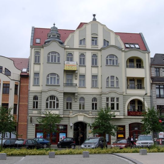 Kamienica z 2 oficynami, plac Słowiański 3 w Świnoujściu