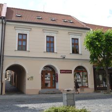 Prejazdový d. s podchodom