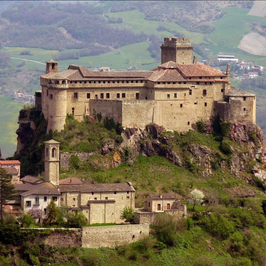 Castle of Bardi
