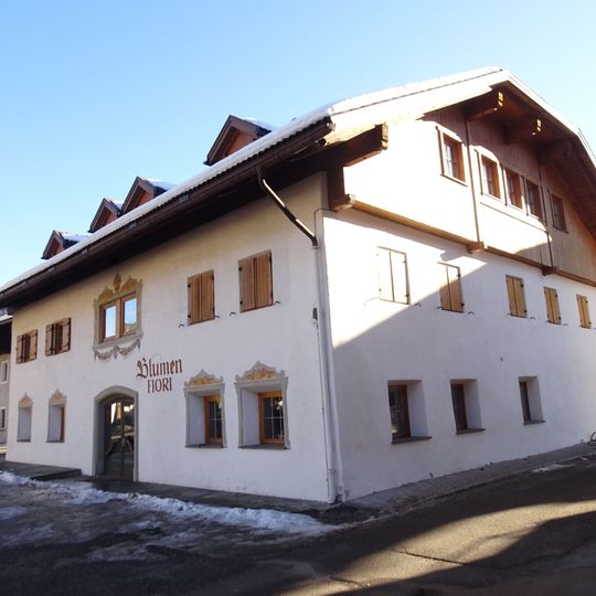 Frau-Emma-Straße 30