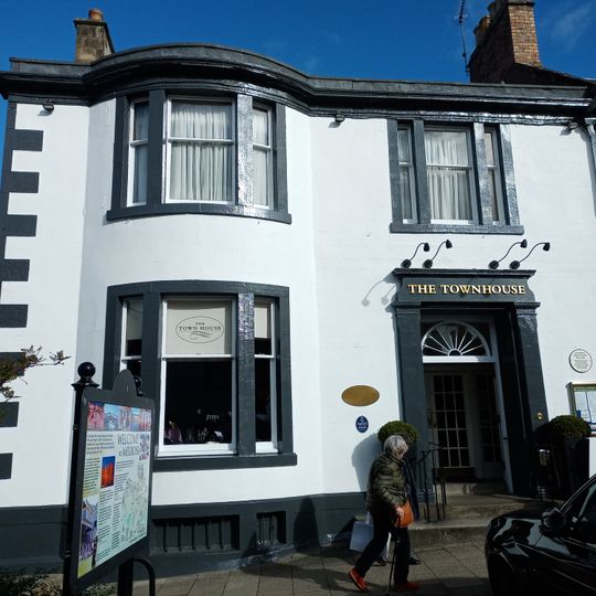 Melrose, 3 Market Square, Bon Accord Hotel