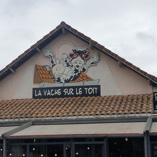 La Vache sur le Toit