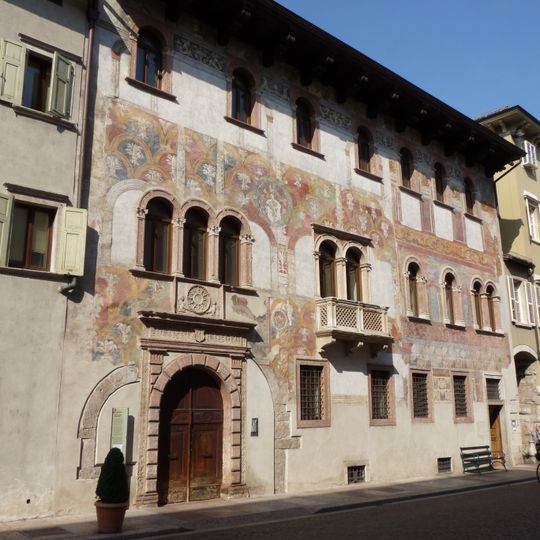 Palazzo Quetta - Alberti Colico