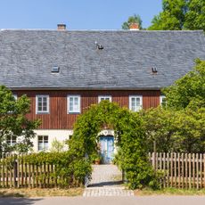 Pfarrhaus Mittelstraße 1