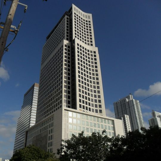 Brickell World Plaza