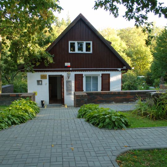 Дом немецкого скульптора Г. Брахерта )