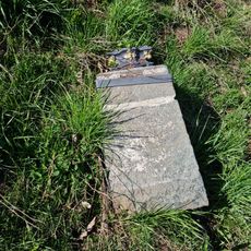 Kříž u silnice jižně od Svaté