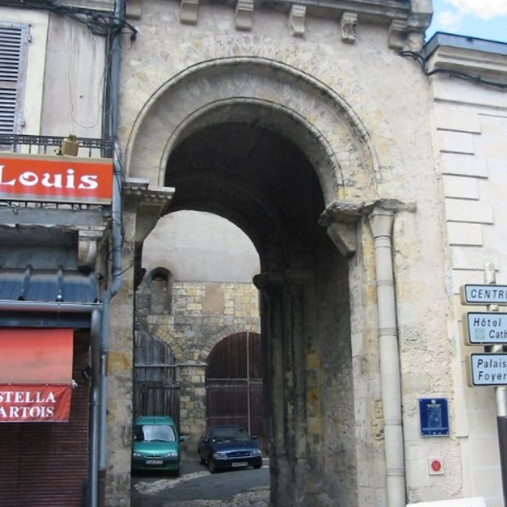 Saint-Sauveur Church