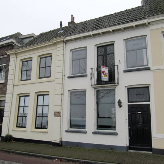 Waalkade 24, Zaltbommel