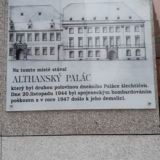 Pamětní deska zaniklého Althanského paláce v Brně