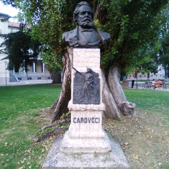 Monument to Giosuè Carducci