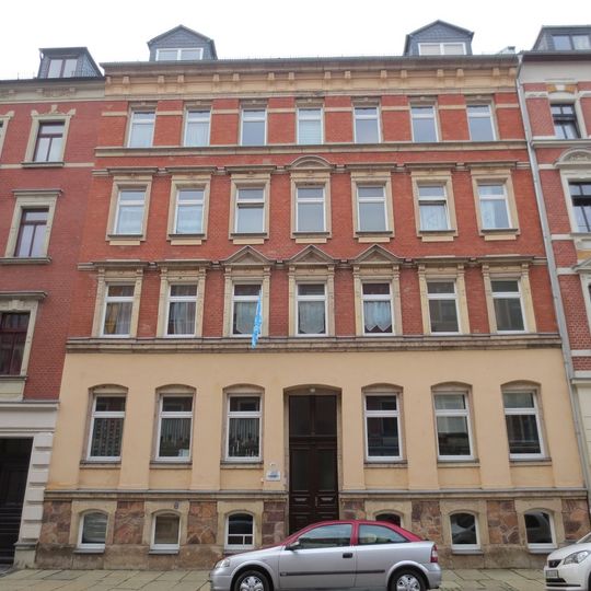 Mietshaus in geschlossener Bebauung Georgstraße 43