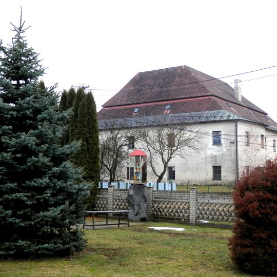 Semseyovský kaštieľ