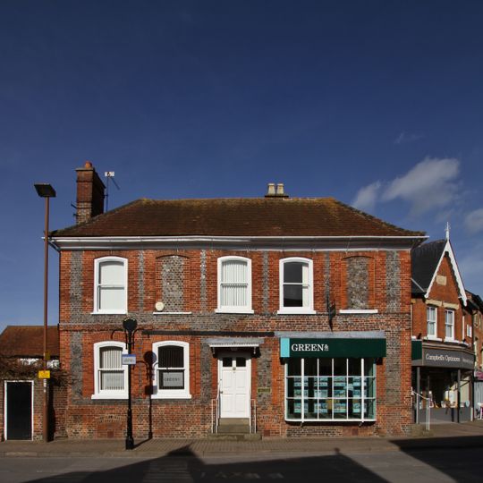 32 and 33, Market Place