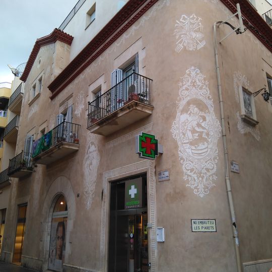 House in carrer Prat de la Riba i Baixada de Sant Miquel