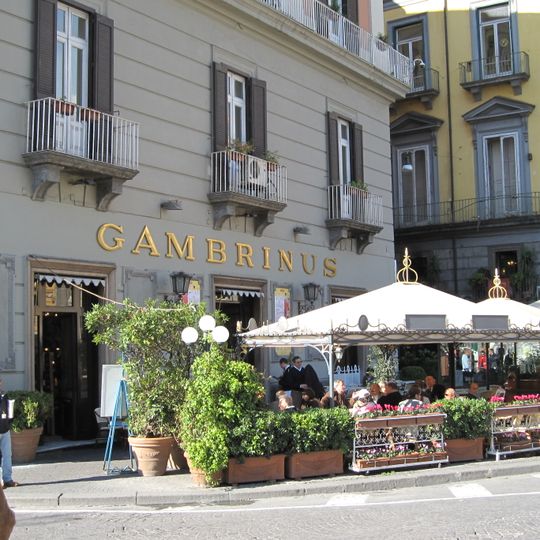 Caffè Gambrinus, Naples