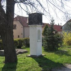 Zvonička u autobusové zastávky v Tuřicích