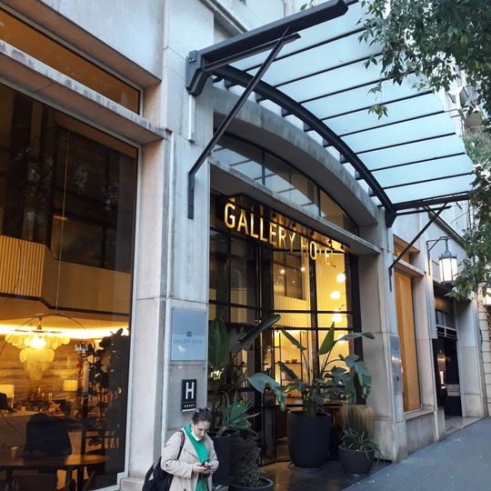 Gallery Hotel