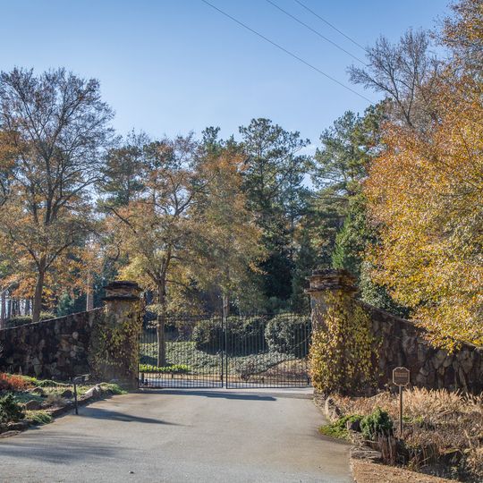 Roscoe-Dunaway Gardens Historic District