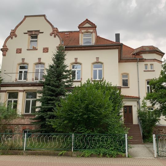 Villa Bismarckstraße 25