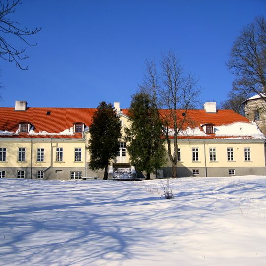Apriķi Manor
