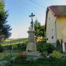 Kříž jižně od Cotkytle u samoty