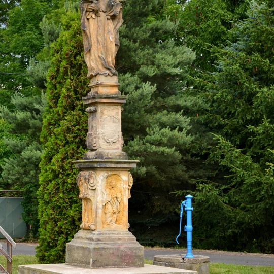 Statue of Saint Anne