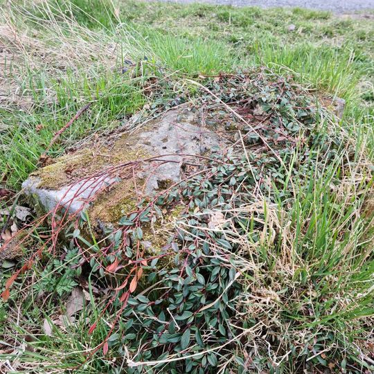 Kříž severně od vrchu Velíz