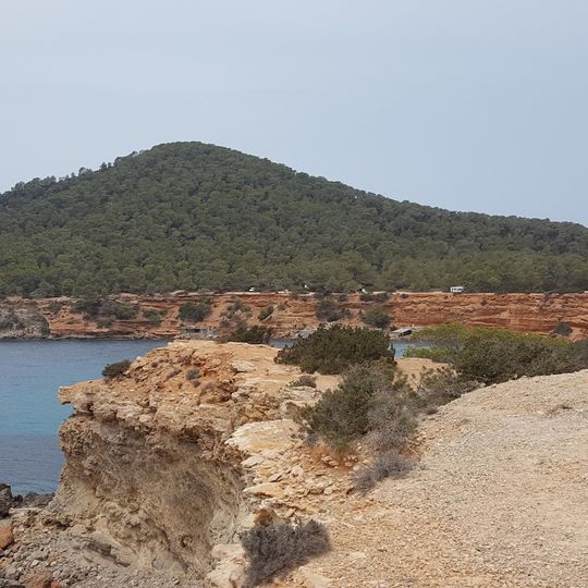 Campament de Cala Jondal