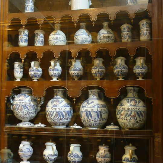 Albarelos del apothecaria del Hôtel-Dieu Saint Nicolás
