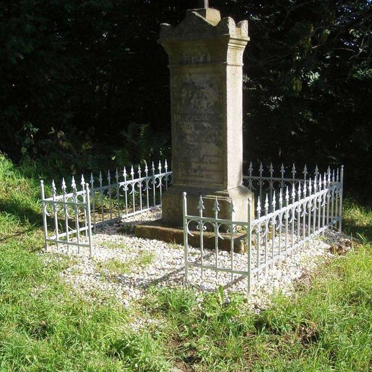 Pamětní kříž u Závišína