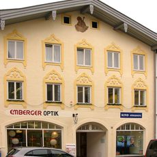 Wohn- und Geschäftshaus