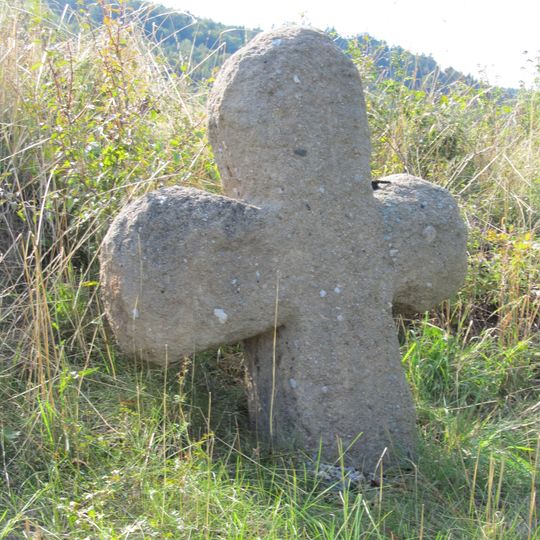 Smírčí kříž na křižovatce severně od Václav
