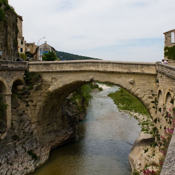 Vaison-la-Romaine Roman Bridge
