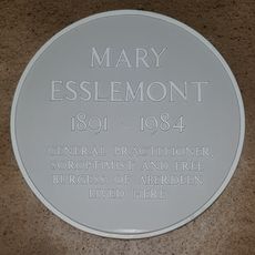 Commemorative plaque to Mary Esslemont