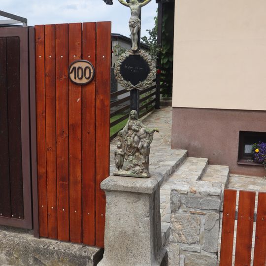 Kříž u silnice 403 v Koutech