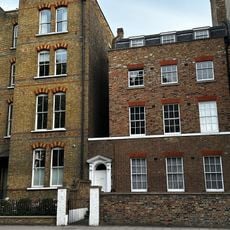 337, Kennington Lane Se11