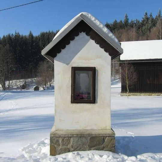 Kaplička severovýchodně od Branné na Splavu