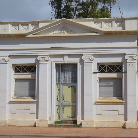 ES & A Bank & Quarters