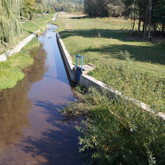 Stawy młyńskie z urządzeniami wodnymi