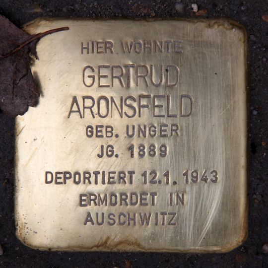 Stolperstein em memória de Gertrud Aronsfeld