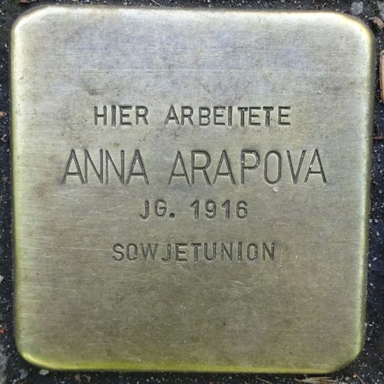 Stolperstein en memoria de Anna Arapova