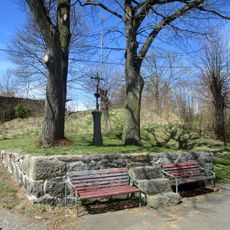 Kříž na návsi ve Frymburku