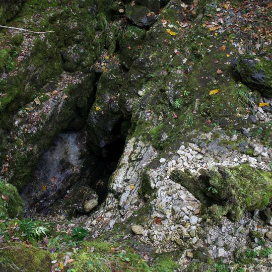 Riesenkarsthöhle Hirschbrunn