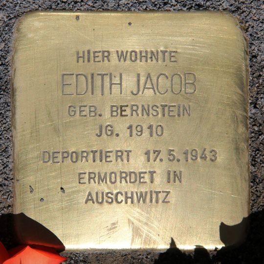 Stolperstein en memoria de Edith Jacob