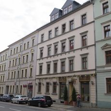 Mietshaus in geschlossener Bebauung Bergstraße 69