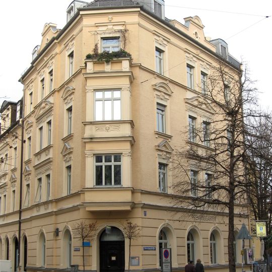 Mietshaus