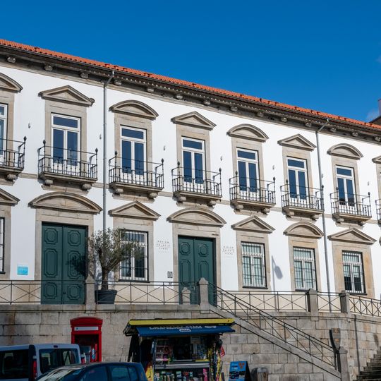 Palácio dos Condes de Azevedo