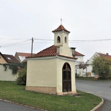 Kaple na návsi v Bašti